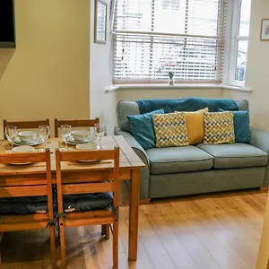  Apartment 6 United Kingdom