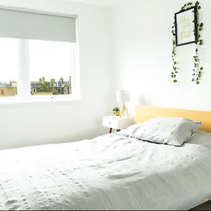 Fettes Hideaway Apartment